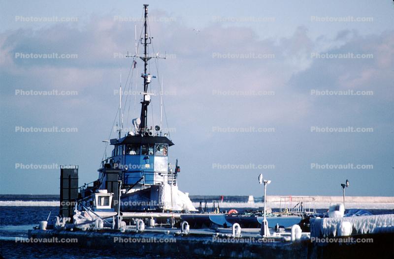Tugboat, Pusher Tug, Milwaukee Harbor, Harbor