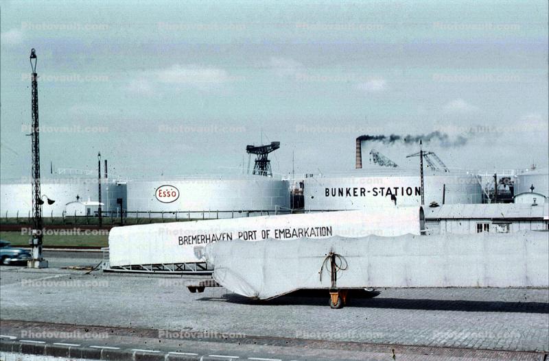 Bremerhaven, Esso Oil Tanks