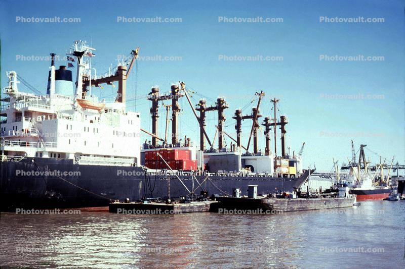 Houston Ship Channel, barge