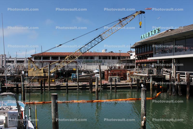 Barge, Crane, Fishermens Wharf