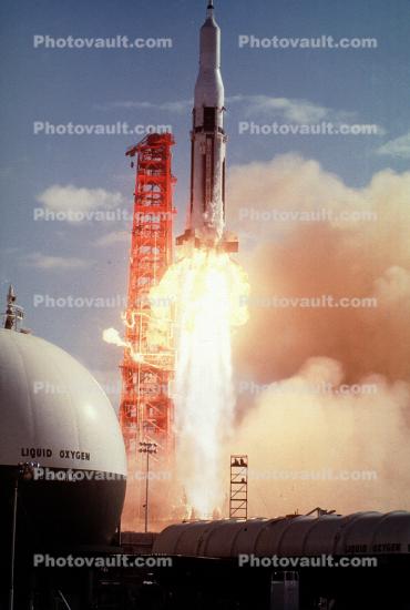 Rocket, Saturn-V, Launch Pad, Taking-off, Cape Canaveral, Florida, USA, F-1 Rocket Engines