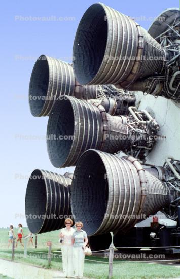 Saturn-V Moon Rocket, Nozzle, F-1 Rocket Engines