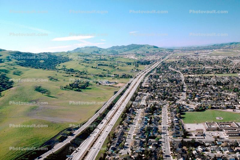 Interstate Highway I-680, Hills, Suburban, Suburbia, San Ramon, California, 27 March 1984