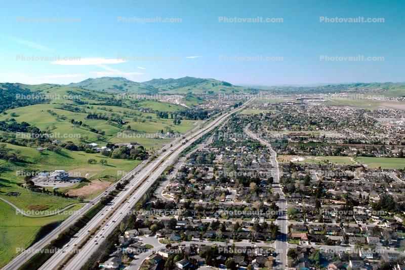 Interstate Highway I-680, Hills, Suburbia, San Ramon, California, 27 March 1984