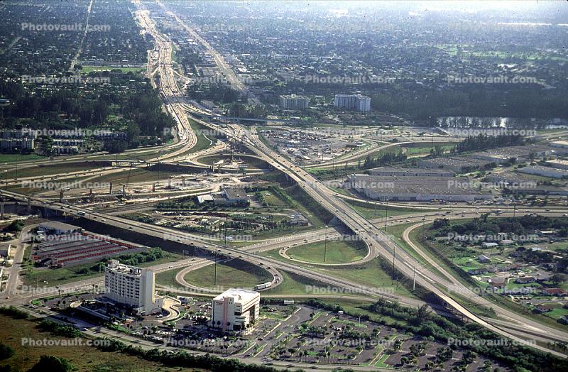 Freeway, Highway, Maze, tangle, overpass, underpass, intersection, interchange, exit, entrance, entry, onramp, offramp, off ramp, on ramp, on-ramp, off-ramp