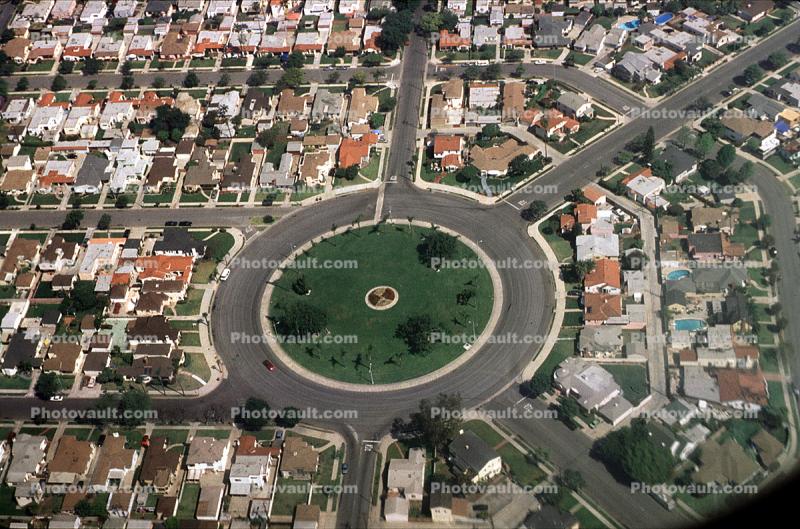 Round-about, homes, houses, urban, neighborhood, round, circle, nexus, homes, houses, suburbia, suburban, Los Angeles