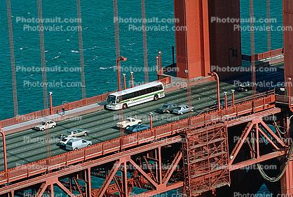 Golden Gate Transit bus