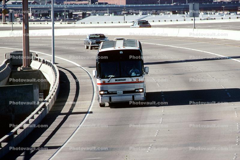 Prevost Bus head-on, Interstate Highway I-280