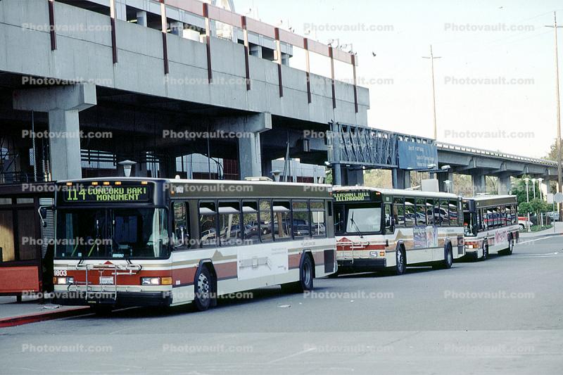 BART Station, buses