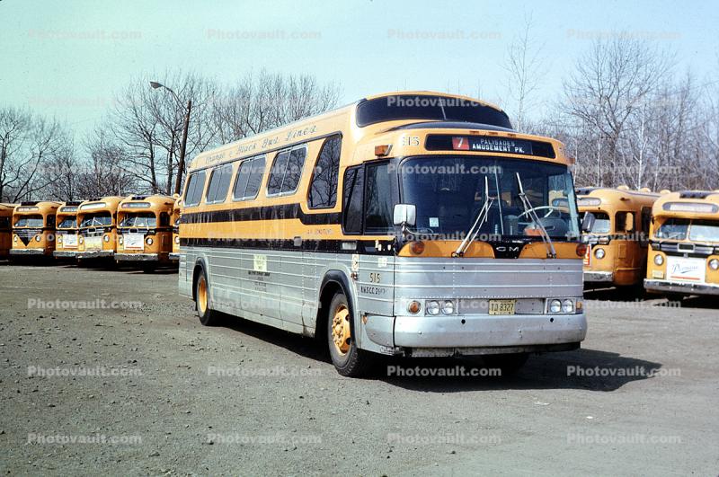 Vista Bus, Maplewood Equipment Company, Fairview Garage, 1973, 1970s
