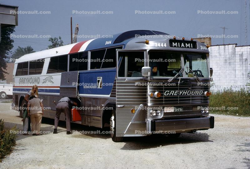 3444, Greyhound Bus, Scenicruiser, destination Miami, Sommerville Georgia, June 1972, 1970s