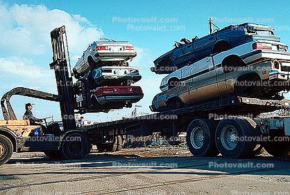 Auto Wreckers, forklift, Kenworth Truck, loading
