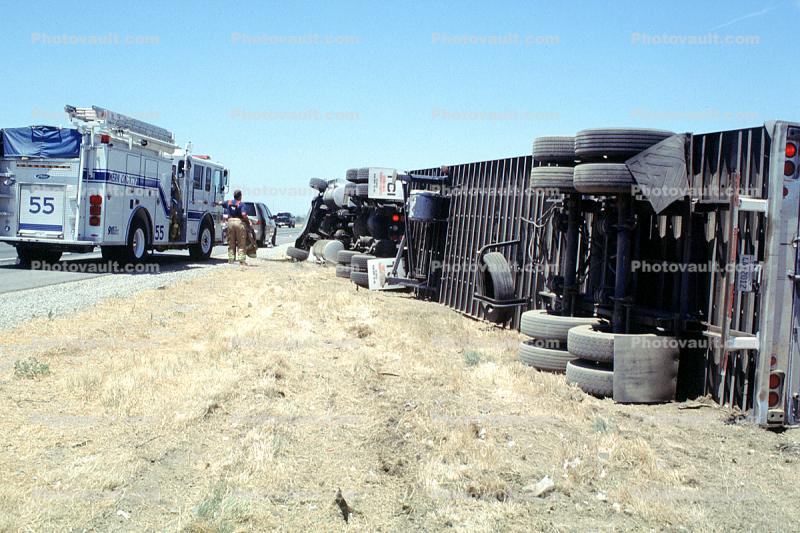 car and truck accident, Interstate Highway I-5 near Grapevine, California