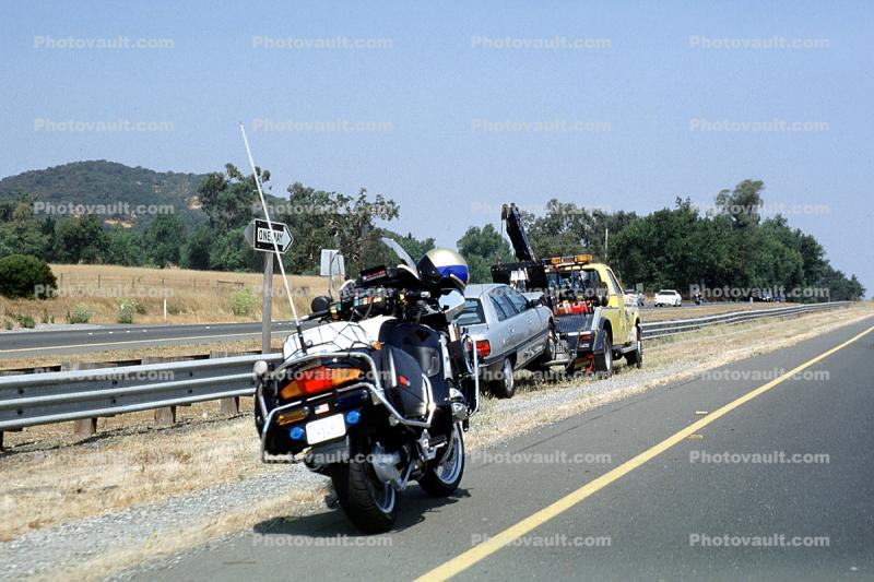 Tow Truck, Highway 101, Sonoma County, Towtruck