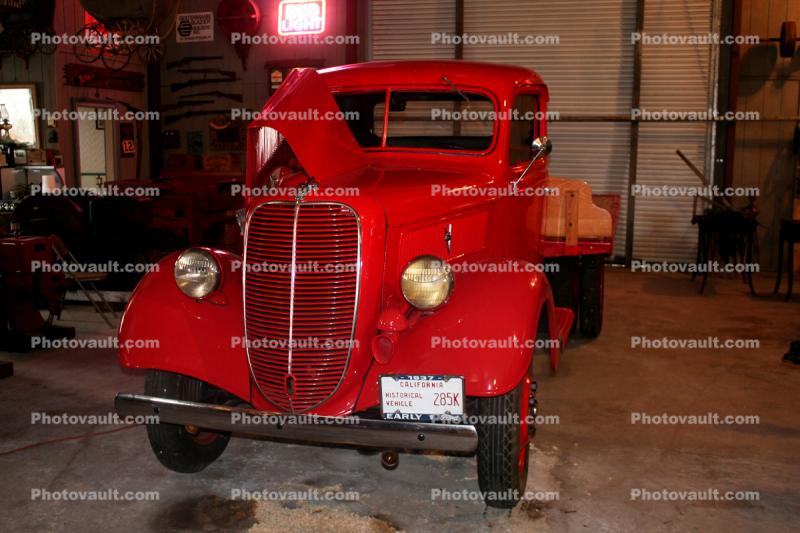 1937 Ford Flatbed Truck, V-8, 1930's