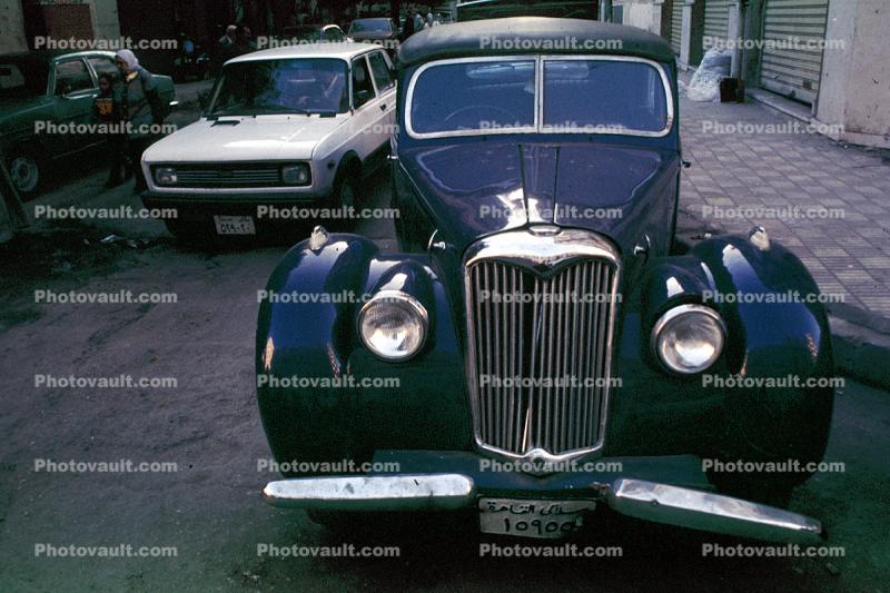 car head-on, Cairo, 1950s