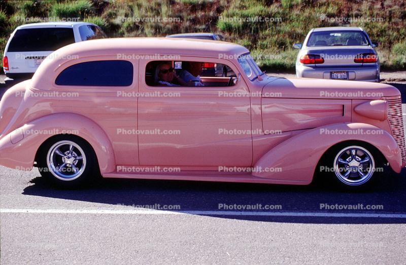 automobile in pink, no need to think