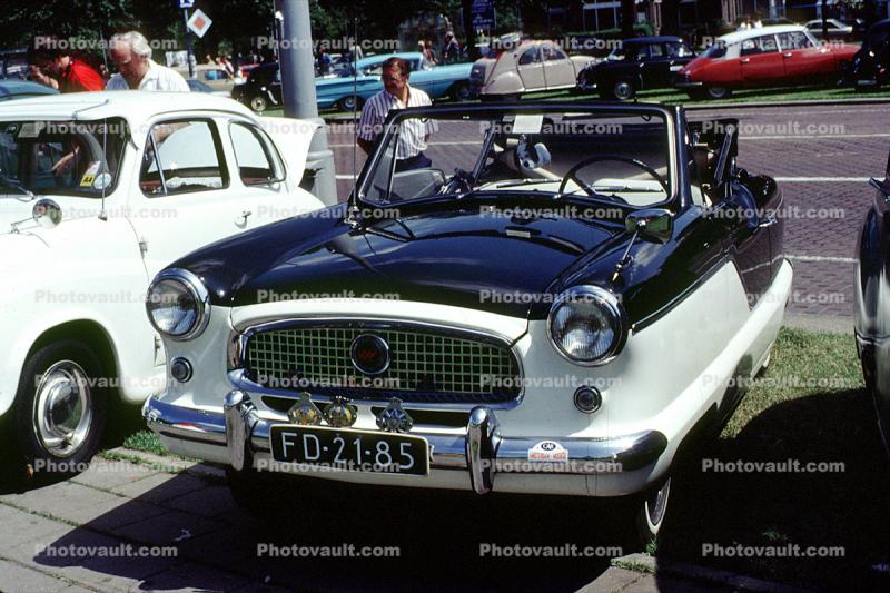 Nash Metropolitan, automobile, Car, Vehicle, 1950s