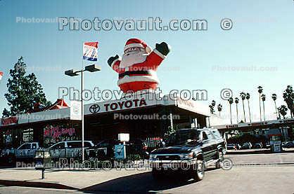 Santa Claus, Toyota, blow-up balloon