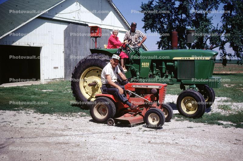 Jophn Deere Tractor, Lawn Mower