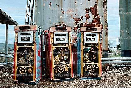 San Miguel, Fuel Pumps, decay