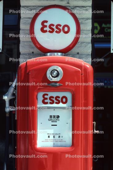 Esso, Gas Pumps