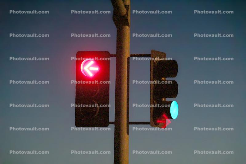 Traffic light, signal, arrow