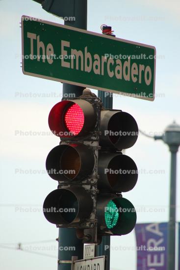 Red Green Traffic Light, The Embarcadero
