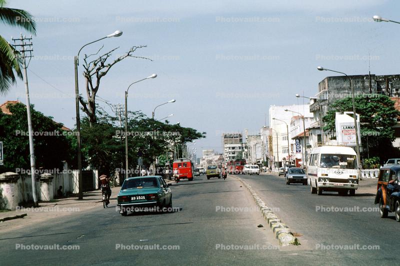 car, automobile, sedan, Vehicle, Level-C traffic, Colombo Sri Lanka
