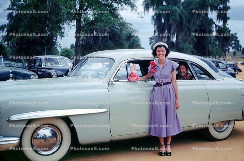 Woman, Dress, Hat, Whitewall Tires, Car, Sedan, Vehicle, Lincoln, Ford, April 15 1952, 1950s