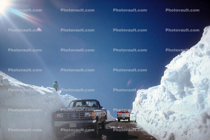 Pick-Up Truck, Road, Snow, Vehicle, near the top of Mauna Kea
