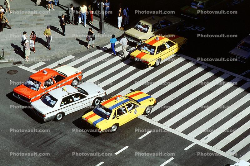 Pedestrians, Crosswalk, Taxi Cab, Ginza District, Tokyo, City Street, car, Vehicle, Sedan