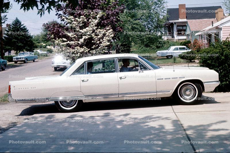 BUICK ELECTRA 225, whitewall tires, automobile, suburbia, June 1966, 1960s