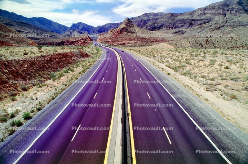 Interstate Highway I-15, dashed lines, Road, Roadway, Northwestern Arizona, vanishing point