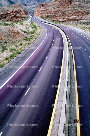 dashed lines, Interstate Highway I-15, Road, Roadway, Northwestern Arizona, vanishing point