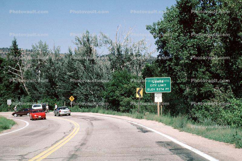 Road, Roadway, Highway, Lyons City Limit