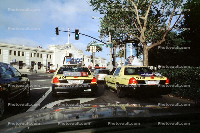 Taxicab, Taxi Cab, Traffic Signal Light, Bay Street and the Embarcadero