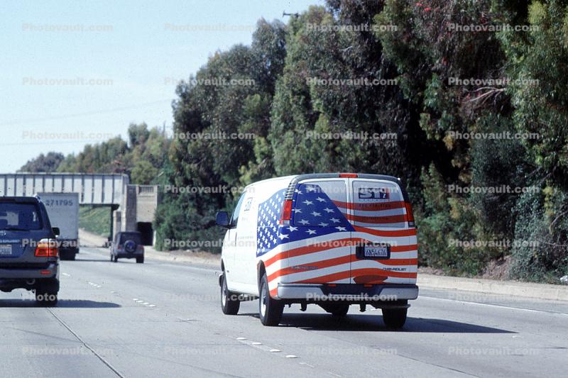 patriotic van, US Highway 101, San Jose