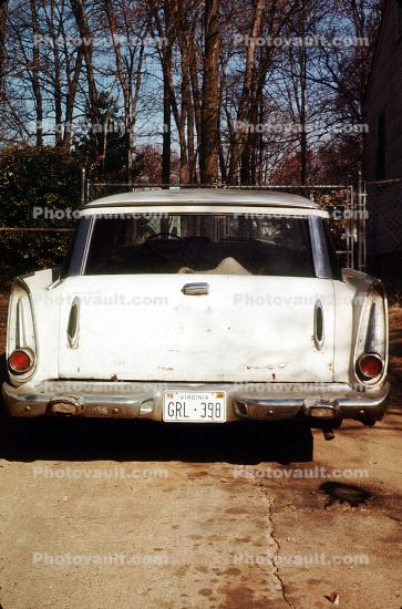 Plymouth Station Wagon, car, automobile, beater, 1977, 1970s