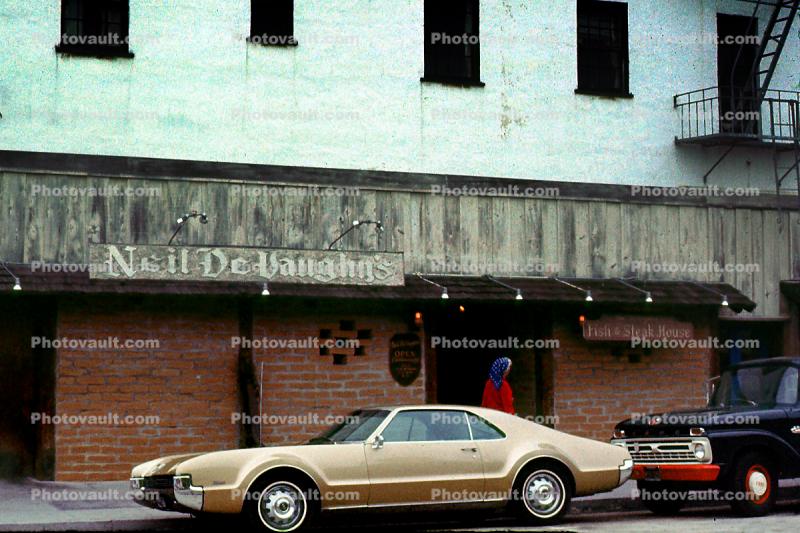 Neil De Vaughn's, Toronado, Oldsmobile, Steakhouse, Cannery Row, Monterey, California, July 1966, 1960s