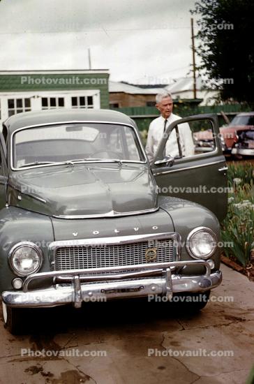 Volvo PV544, Jeff with his car, August 1961, 1960s