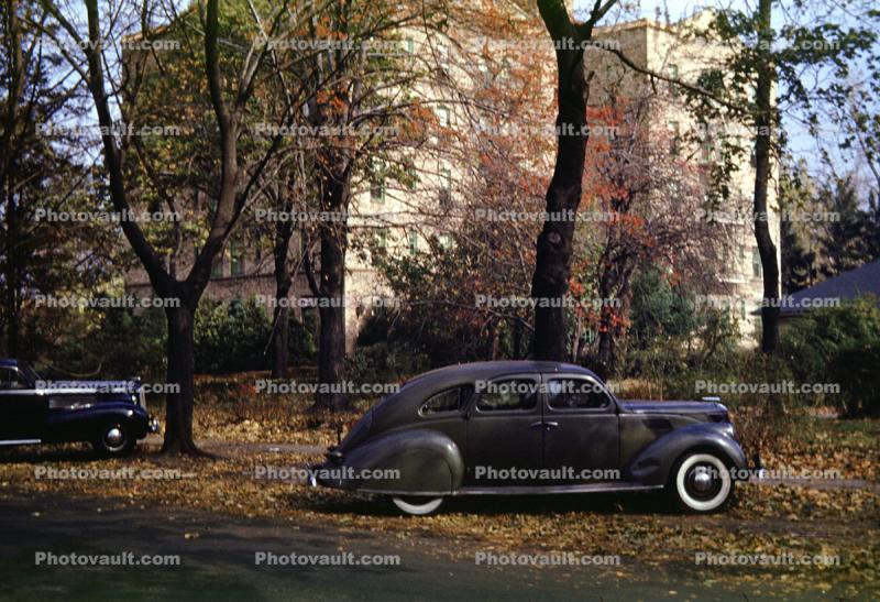 Four-door sedan, car, whitewall tires, 1941, 1940s