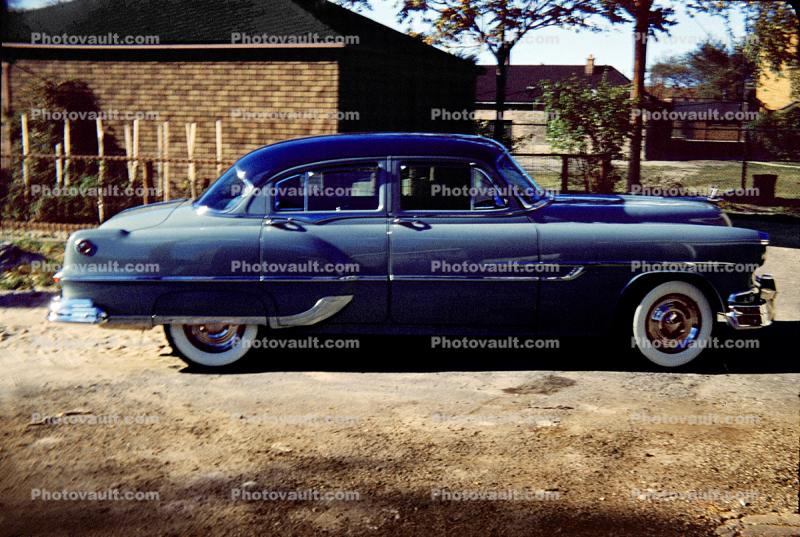 Pontiac, car, automobile, four-door sedan, Illinois, 1954, 1950s
