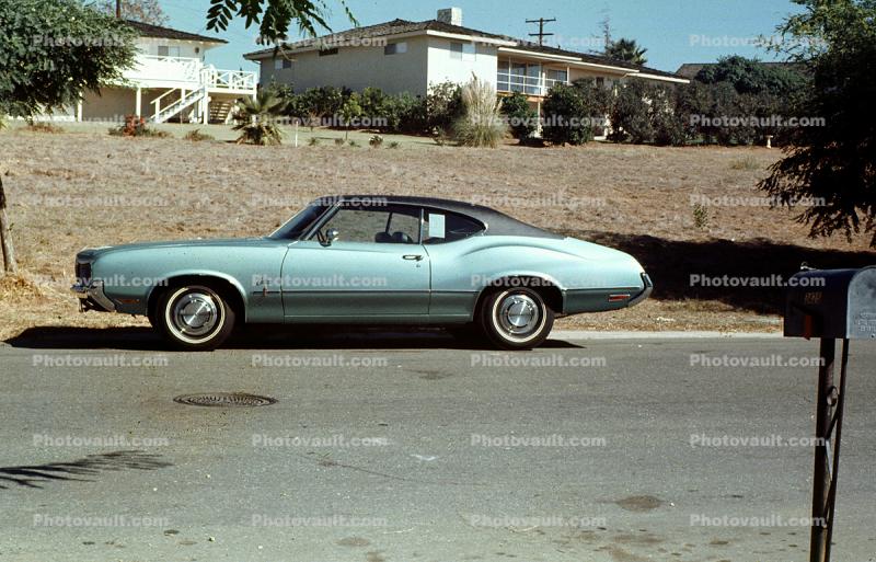 1970 Oldsmobile Cutlass, car, automobile, November 1969, 1960s