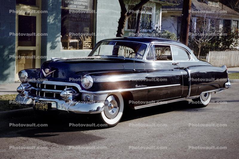 1953 Cadillac Series 62, two-door coupe, whitewall tires, Dagmar Bumps, 1950s