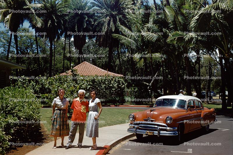 1954 Pontiac Chieftain Deluxe, Women, Man, 4-door Sedan, Car, 1950s