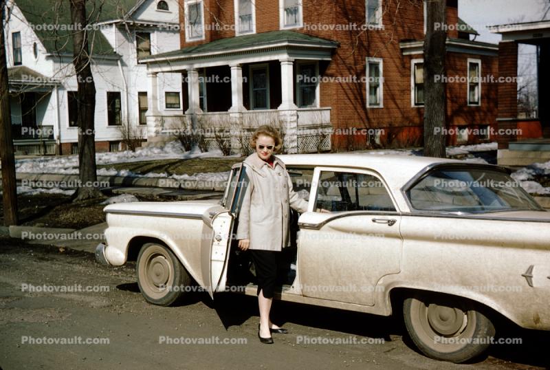 Ford Fairlane, Woman, coat, 1950s