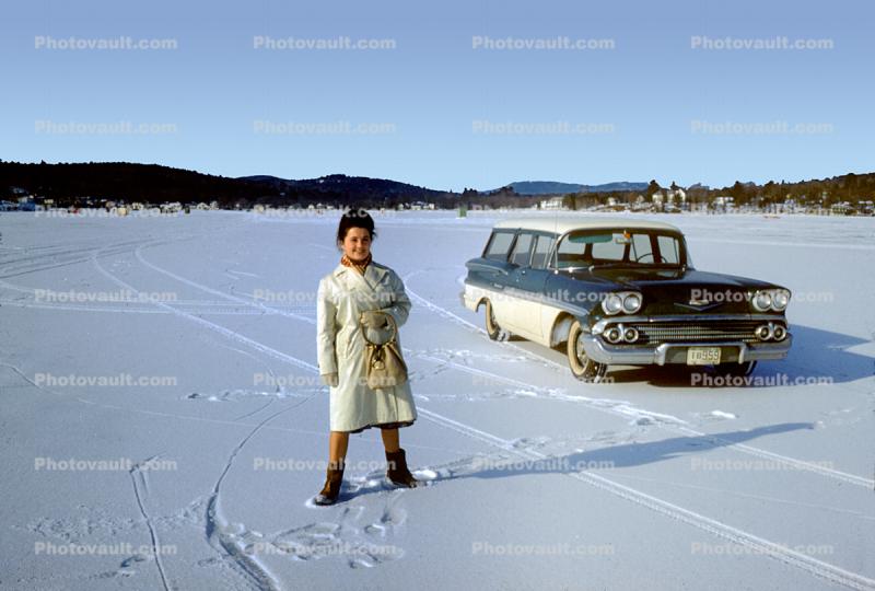 1958 Chevrolet Nomad, Station Wagon, Woman, Snow, Winter, 1950s