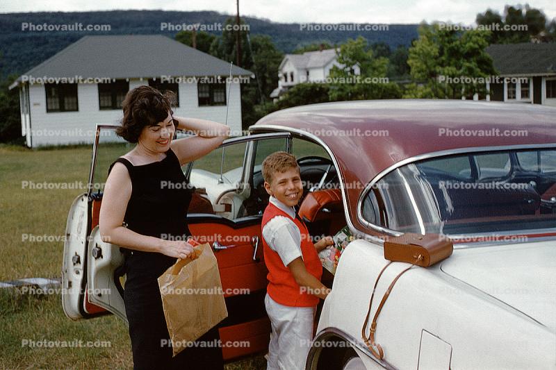1955 Buick Roadmaster, 4-door, Mother, Son, Woman, Boy, 1950s