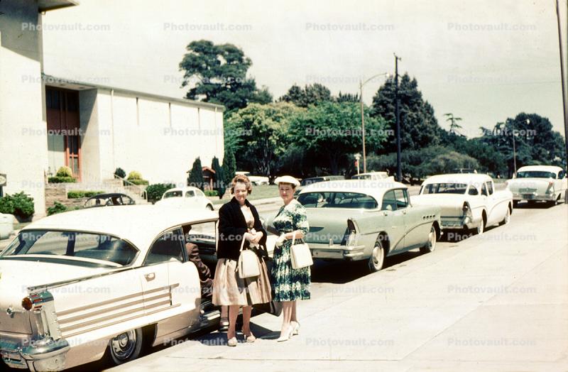 Women Friends, Cars, 1955, 1950s